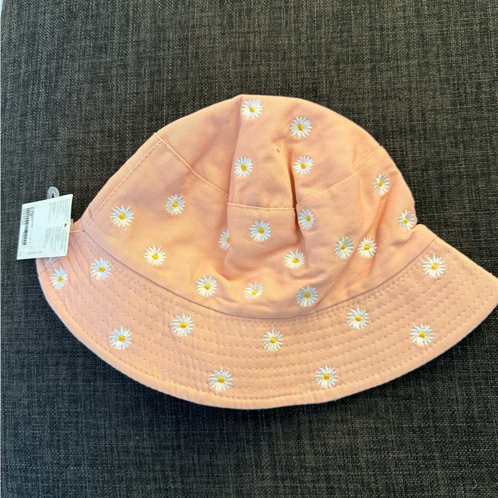 NWT Forever 21 Pink with Daisies Accent Bucket Hat - One Size
